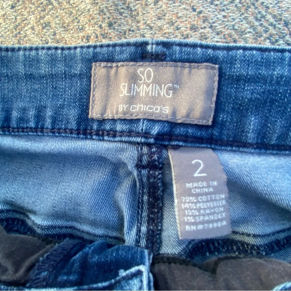 Chico’s So Slimming Jeans size 2 US 12 31 Cropped Capri Length Casual Denim - Picture 8 of 15
